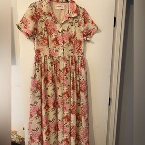 Amazing dress with beautiful print flowers